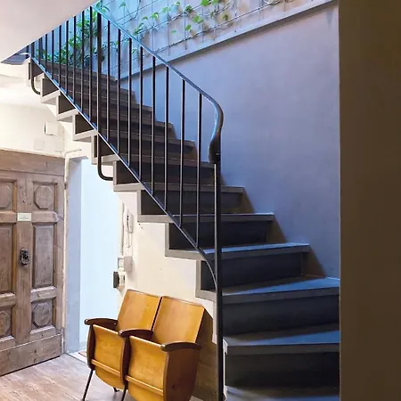 Domus 19 Pensión 3*